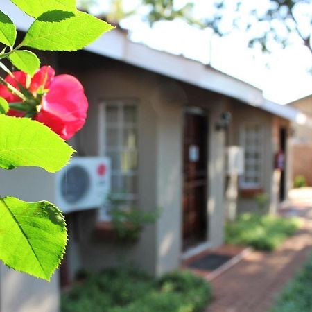 Ngwenya Boutique Hotel Lephalale Ngoại thất bức ảnh
